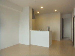 シャーメゾン　エルランド　Ⅱ棟　＊ B0201号-3