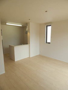 ヴィサージュⅢ　＊ A0101号-4