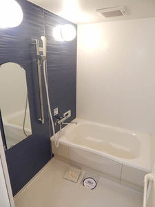 ヴィサージュⅢ　＊ A0101号-8