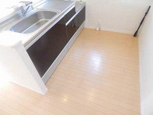 パストラーレ潤崎　Ｃ棟　＊＊ C0201号-3