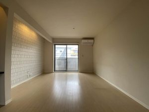 ラウンドシティ泉台　＊ A0302号-2