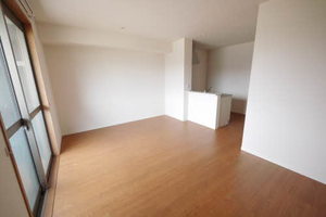 アミ・コート　＊＊　Ｂ棟 B0202号-2