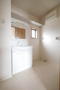 アミ・コート　＊＊　Ｂ棟 B0202号-11