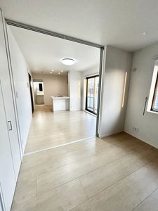 ラ・グルッラ　＊＊ A0302号-2