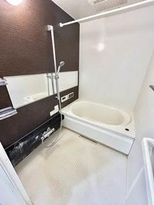 ラ・グルッラ　＊＊ A0302号-9