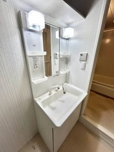 ラ・グルッラ　＊＊ A0302号-10