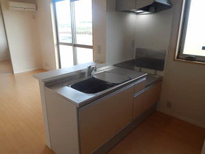 シャーメゾン愛野　＊ A0102号-3