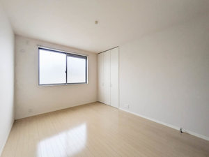 クレストールアベニュー　Ⅰ棟　＊＊ A0202号-4