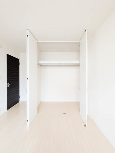 クレストールアベニュー　Ⅲ棟　＊＊ C0102号-5