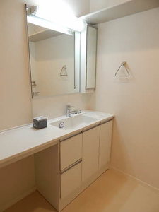 ヴィルヌーブ諏訪野　Ｂ棟　＊＊ B0101号-5