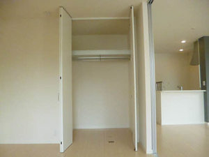 アレイナガーデン　Ａ棟　＊＊ A0202号-7