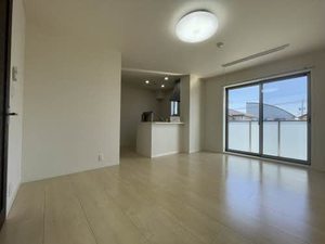 ラ・シャルール．　＊＊ A0202号-2