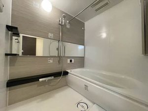 ラ・シャルール．　＊＊ A0202号-4