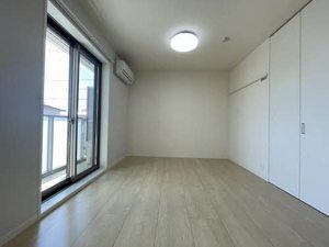 ラ・シャルール．　＊＊ A0202号-6