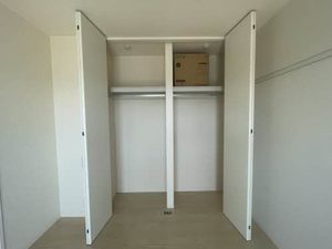 ラ・シャルール．　＊＊ A0302号-9