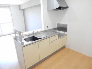 シャーメゾン光　＊ B0102号-4