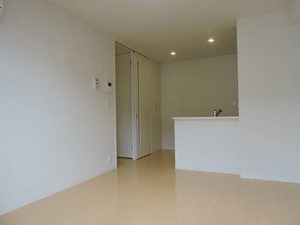 シャーメゾン徳重　Ｂ棟　＊ B0102号-2