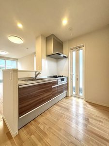 グリーントリニティー　Ｂ棟　＊ B0102号-3