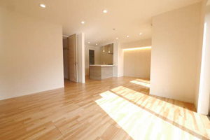 エーデル　＊＊ A0102号-2