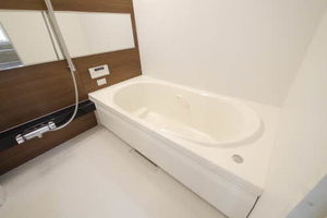 エーデル　＊＊ A0102号-4