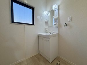 カサグランデＭ　Ａ棟　＊＊ A0102号-5