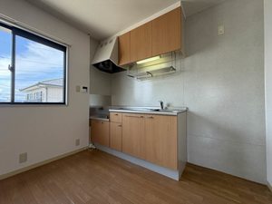 バリュージュ富の原 E棟 E0201号-3