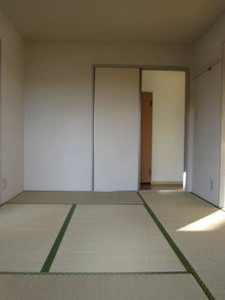 サン・フォーレス A0201号-2