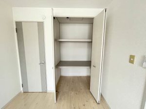 フレグランス　セナ　＊＊ A0202号-6