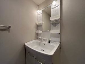 ルネス本城学研台　Ⅲ棟　＊＊ C0310号-5