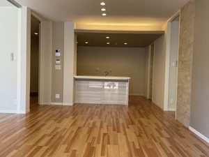 シャーメゾンローツェ国府　＊ A0101号-2