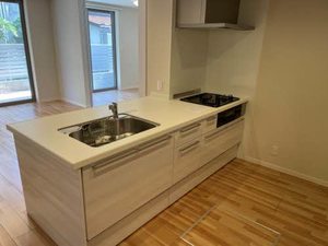 シャーメゾンローツェ国府　＊ A0101号-4