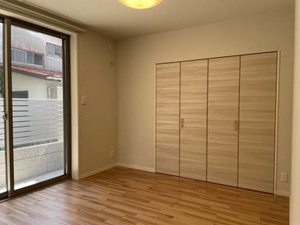 シャーメゾンローツェ国府　＊ A0101号-8