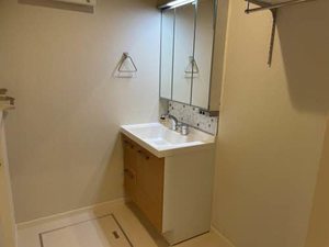 シャーメゾンローツェ国府　＊ A0102号-8