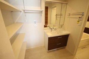 ＳｈａＭａｉｓｏｎ　ＹＡＳＵＮＩＳＨＩ　＊ A0202号-5