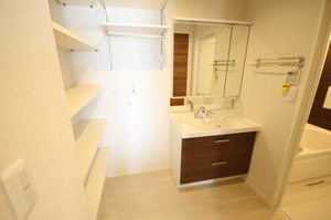 ＳｈａＭａｉｓｏｎ　ＹＡＳＵＮＩＳＨＩ　＊ A0302号-5