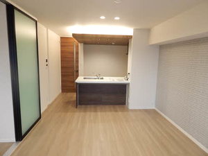 ラ・ルーチェ 東櫛原 * A0304号-2