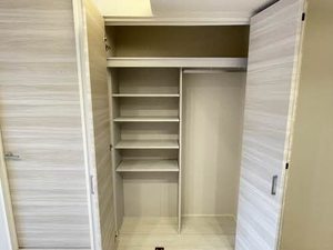 ファミリア新屋敷　＊＊ A0102号-11