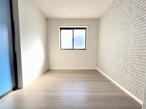 ＢＥＲＥＯ　ＬＵＣＥ　三芳　＊＊ A0202号-4