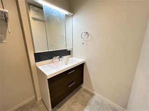 ＢＥＲＥＯ　ＬＵＣＥ　三芳　＊＊ A0202号-6