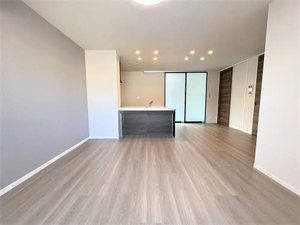 ＢＥＲＥＯ　ＬＵＣＥ　三芳　＊＊ A0202号-15