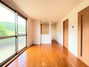 シャーメゾン宮里 A0102号-2