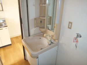 ユニテック三里木　Ｂ棟 B0203号-3