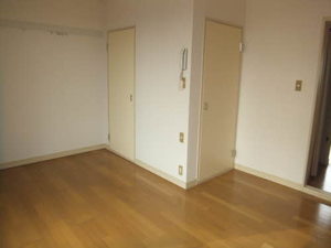 ユニテック三里木　Ｂ棟 B0203号-8