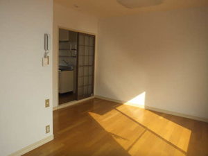 ユニテック三里木　Ｂ棟 B0203号-9