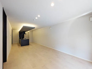 Ｓｈａｍａｉｓｏｎ　Ｌｕｘｕａｒ平尾山荘通　＊＊ A0202号-3