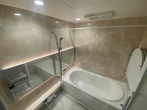 Ｓｈａｍａｉｓｏｎ　Ｌｕｘｕａｒ平尾山荘通　＊＊ A0401号-11