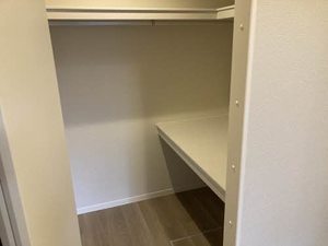 シャーメゾン湖東グランデ ** A0102号-8