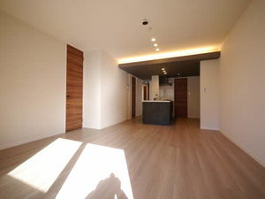 シャーメゾンステージ新成 ** A0102号-2