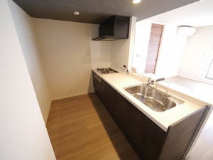 シャーメゾンステージ新成 ** A0201号-3