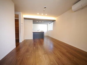 シャーメゾンステージ新成 ** A0202号-2